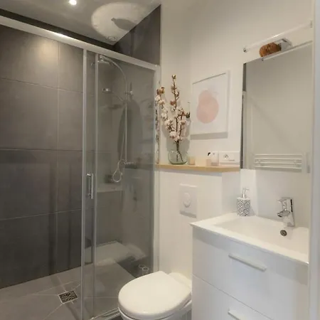 Apartment Renovated Bright Apartment In Paris